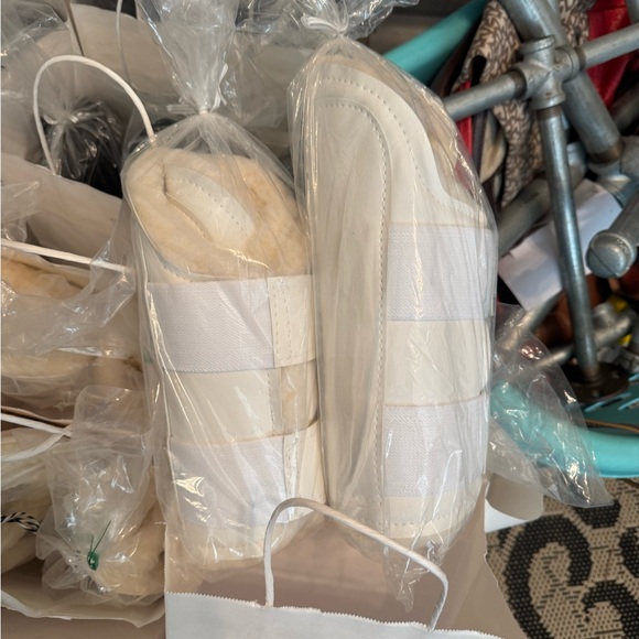 EuroPro Horse Boot- FRONT AND BACK- - Picture 3 of 4